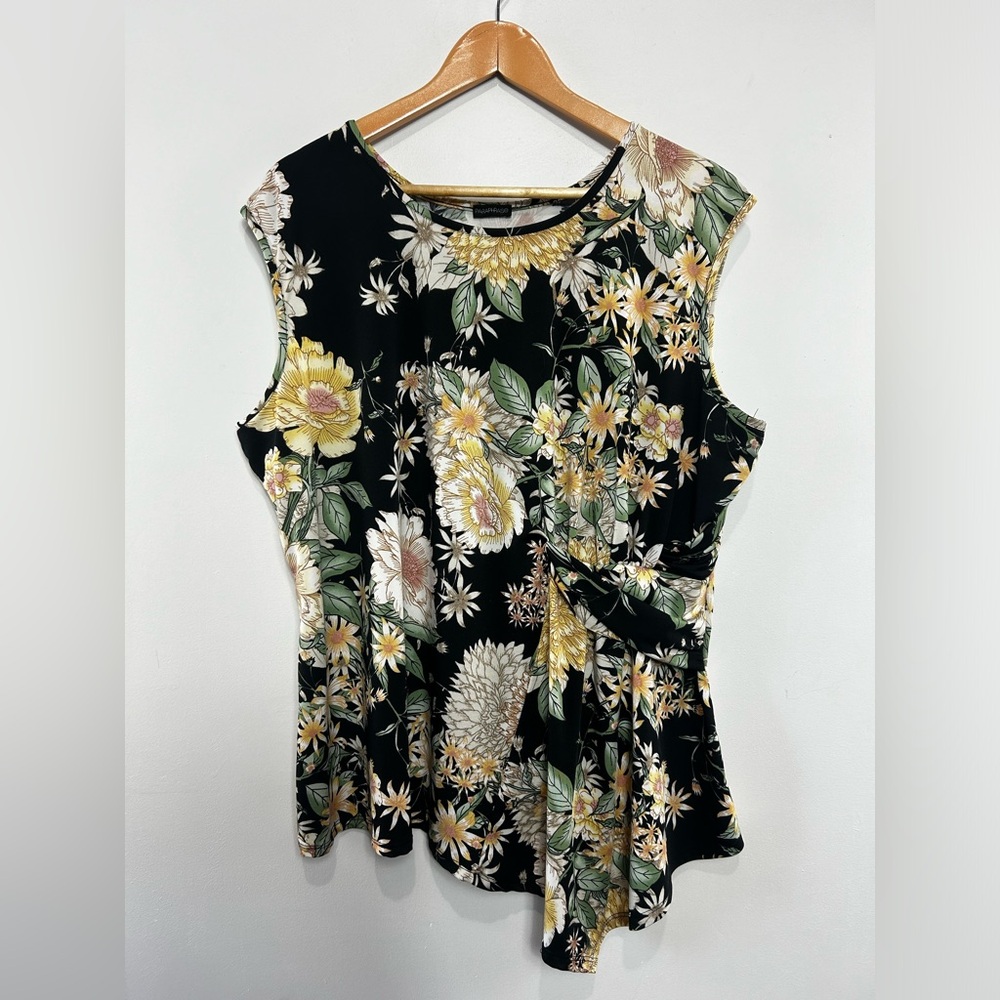 Paraphrase Floral Side Gathered Sleeveless Blouse 2X